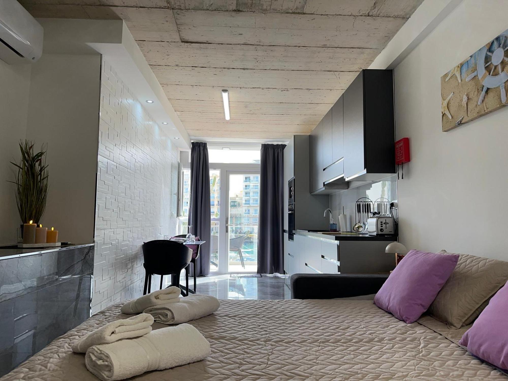 Seafront, Lovely Modern Studio. San Ġiljan Exterior foto